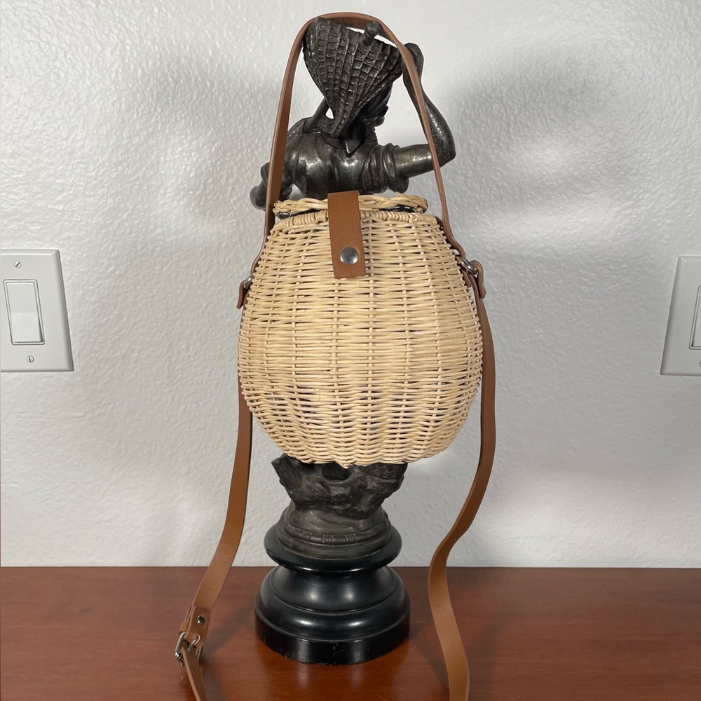 Straw Studios Basket Weave Shoulder bag